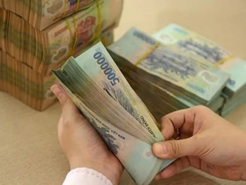 Hình ảnh khuyến khích hành động, với biểu tượng đăng ký, tải ứng dụng và các ưu đãi hấp dẫn, tạo cảm giác phấn khích và mời gọi người dùng tham gia vn68-Bắn Cá để trải nghiệm game bắn cá.